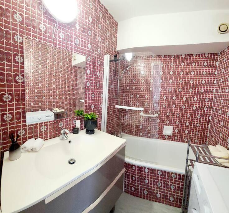 Studio T1- 2 Min Des Plages - Golf-Juan - Clim&Wifi 瓦洛里 外观 照片