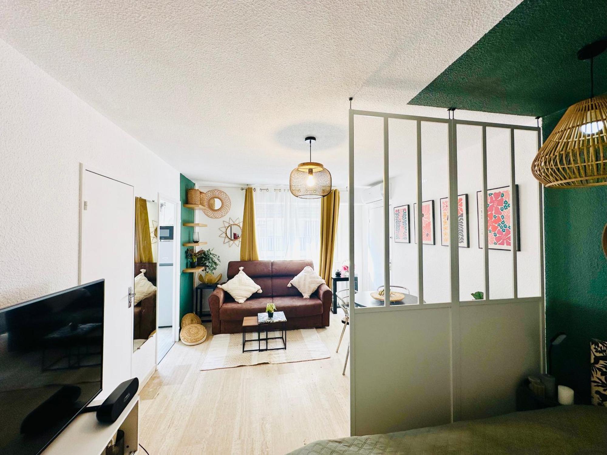 Studio T1- 2 Min Des Plages - Golf-Juan - Clim&Wifi 瓦洛里 外观 照片
